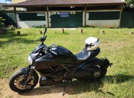 DUCATI DIAVEL DARK 